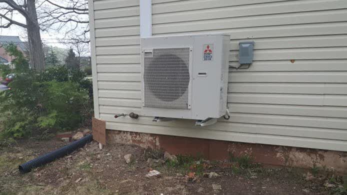 Wall-mounted ductless condenser